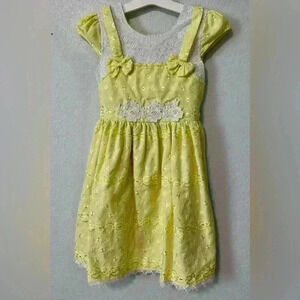 girls casual dress embroidery sleeveless yellow dress size 4